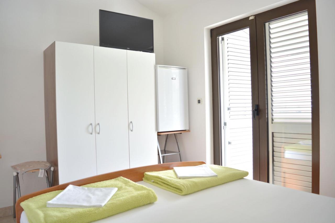 Apartments Marinko Promajna Bagian luar foto
